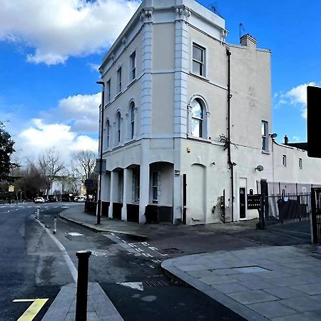 Modern Studios Queenspark London Luaran gambar