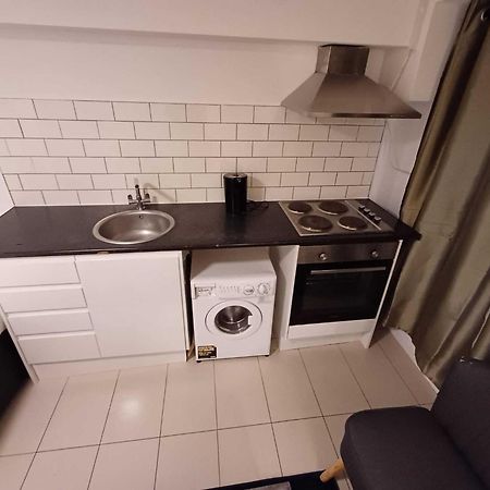Modern Studios Queenspark London Bilik gambar