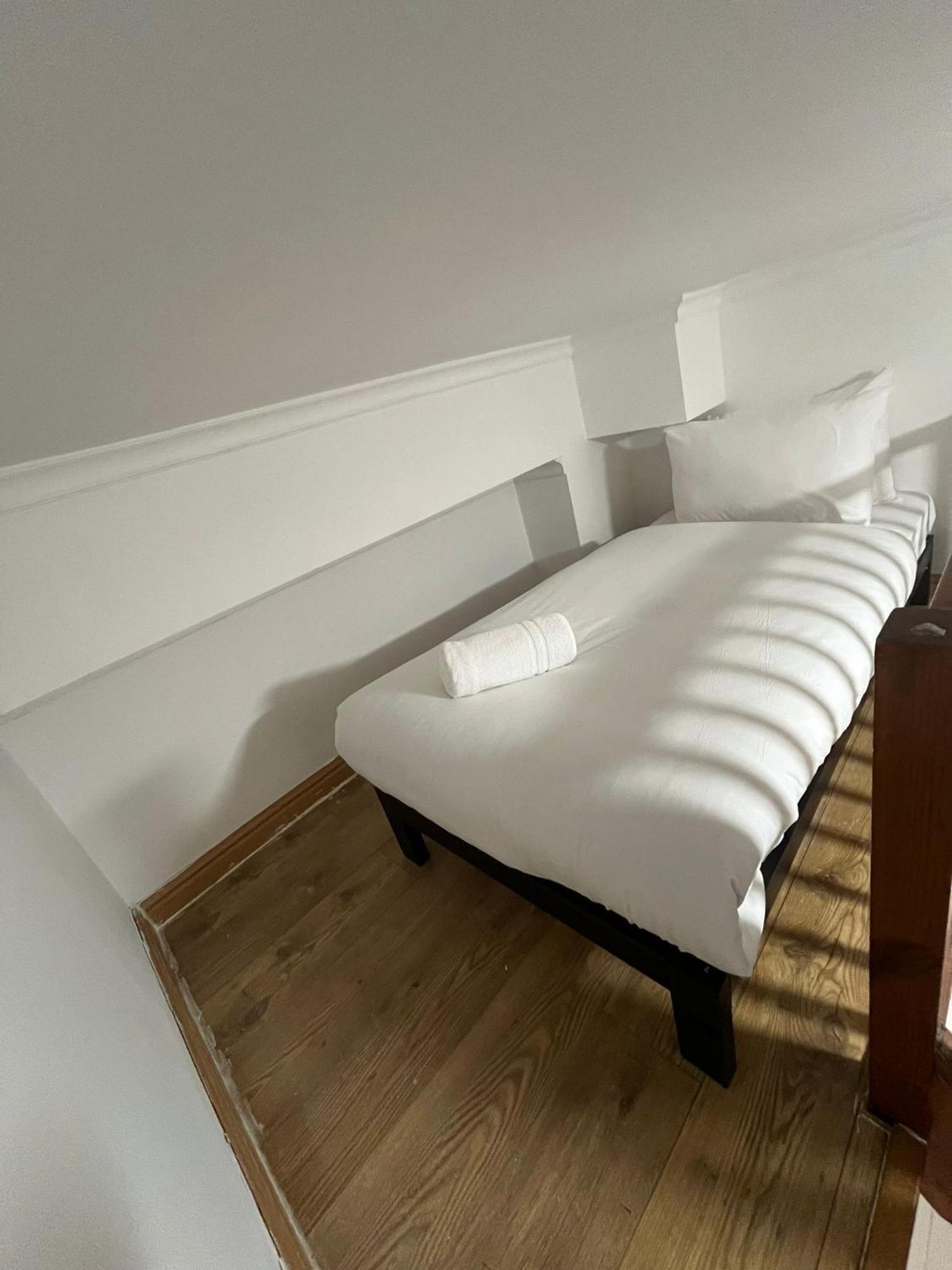 Modern Studios Queenspark London Bilik gambar