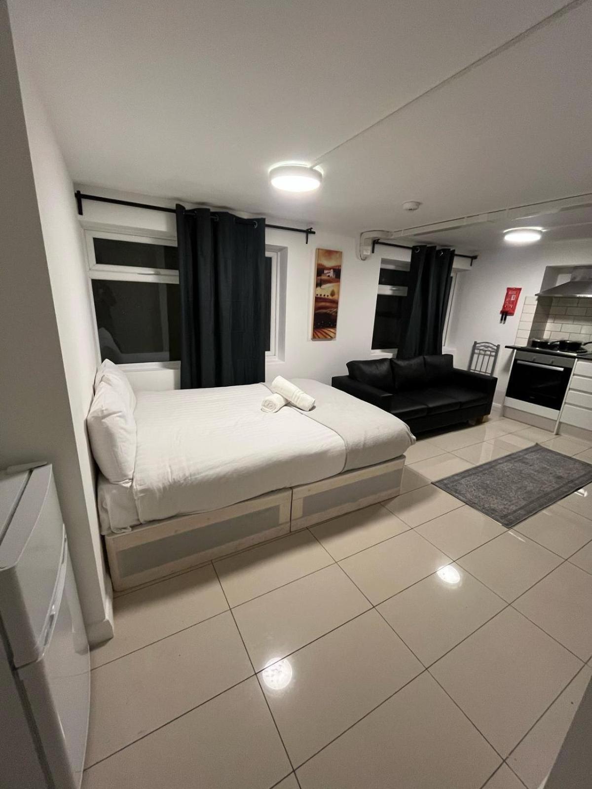 Modern Studios Queenspark London Bilik gambar