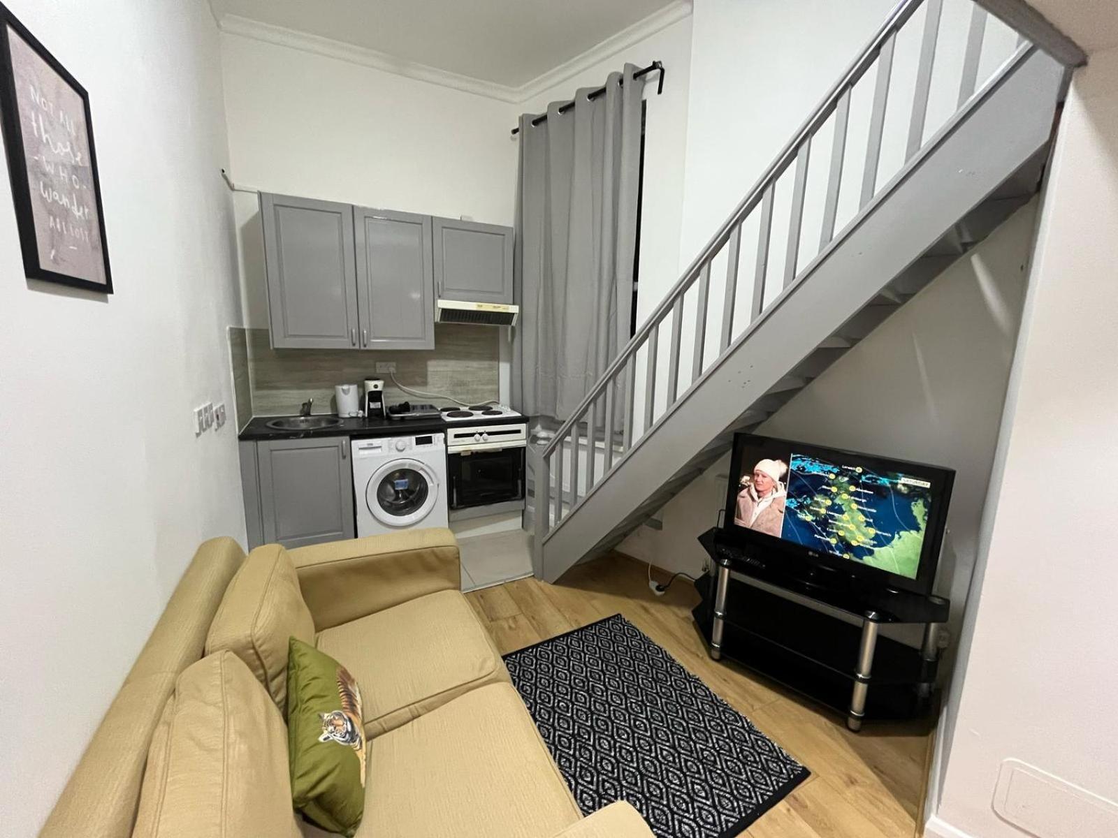 Modern Studios Queenspark London Bilik gambar